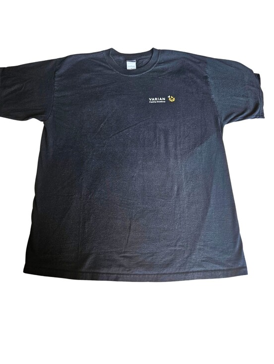 Gildan Activewear Other - 100% Cotton Black Short Sleeve Crewneck T-Shirt with Small Chest Logo